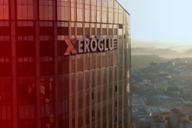 xeroglu_holding_video_banner_1